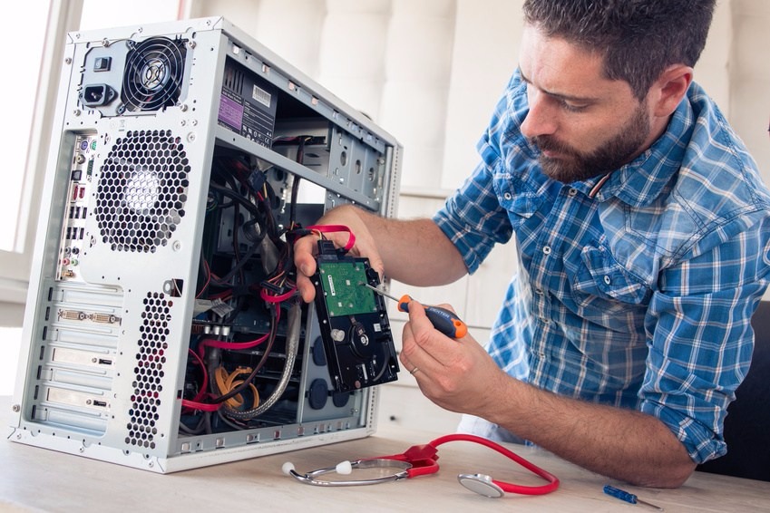 فردی که متقاضی کار در فرصت های شغلی رشته مهندسی سخت افزار کامپیوتر Computer Hardware Engineer می باشد لازم است تا دارای سوابق کاری در برخی از زمینه های زیر باشد