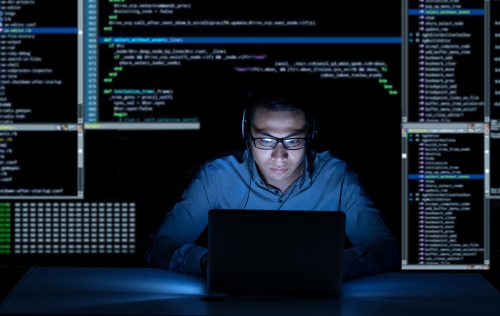 شرایط استخدام برنامه نویس حرفه ای و با تجربه چگونه است؟